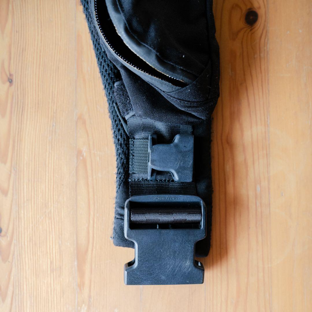 ミステリーランチ アウトサイダー メッセンジャーバッグ 黒 25L