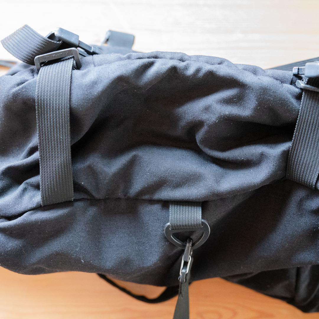 ミステリーランチ アウトサイダー メッセンジャーバッグ 黒 25L