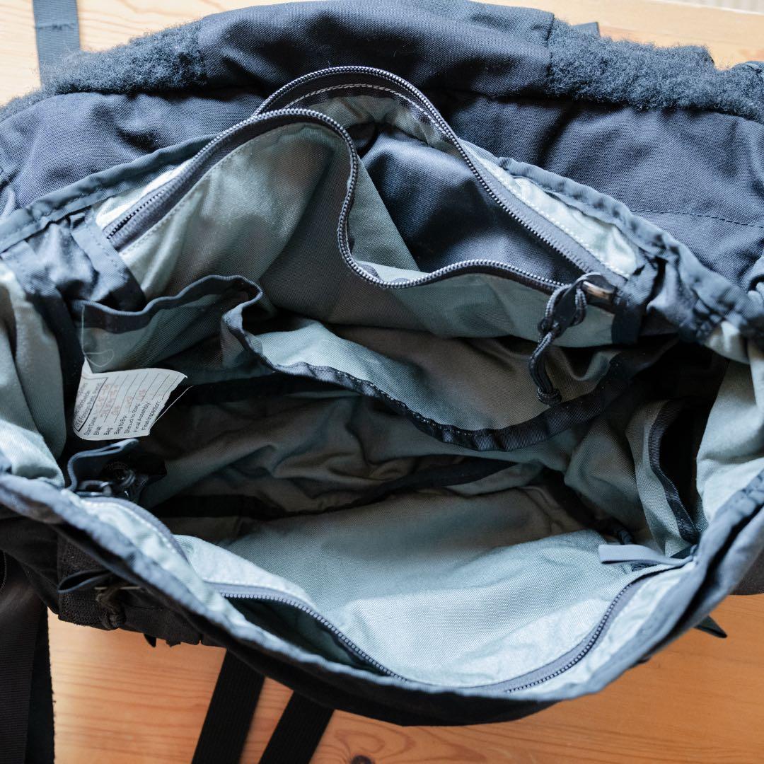 ミステリーランチ アウトサイダー メッセンジャーバッグ 黒 25L