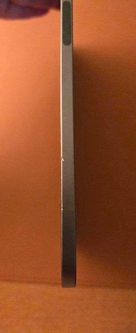 iPad air 10.2インチ 本体 画面ひび割れ　第４世代