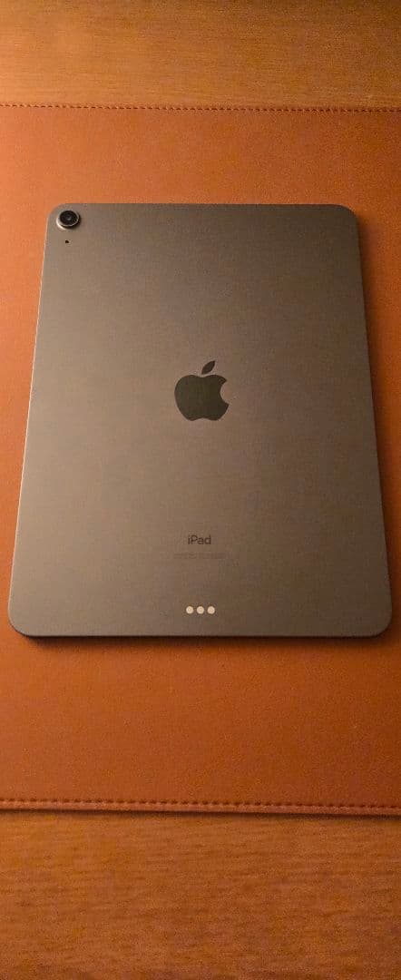 iPad air 10.2インチ 本体 画面ひび割れ　第４世代