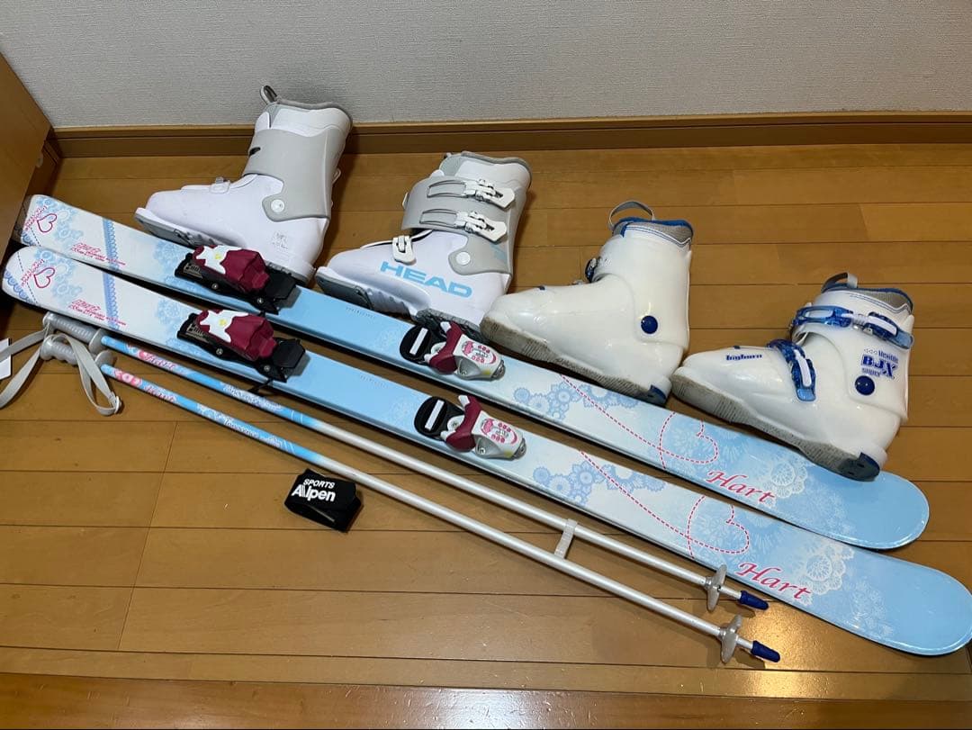 板138 cm身長125-155cm用、写真右側のみ靴23 cmスキーセット