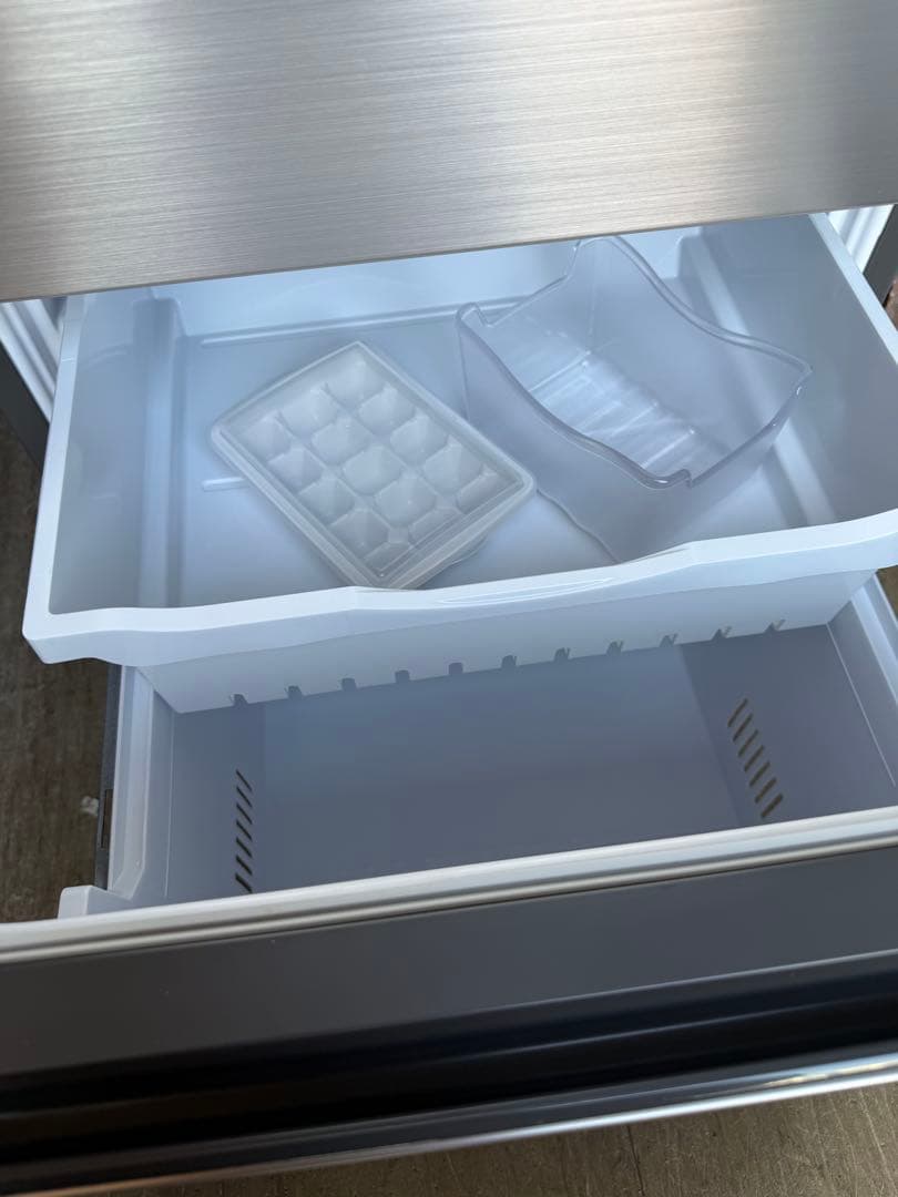 美品★日立3ドア冷蔵庫265L R-27RV（N）2022年製