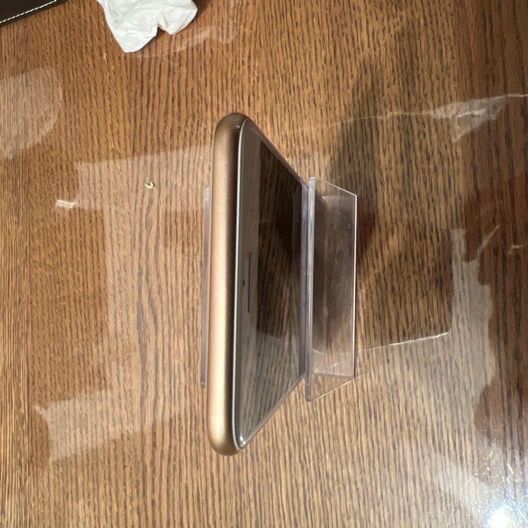 iPhone 8 Plus ゴールド 64GB SIMフリー 83%