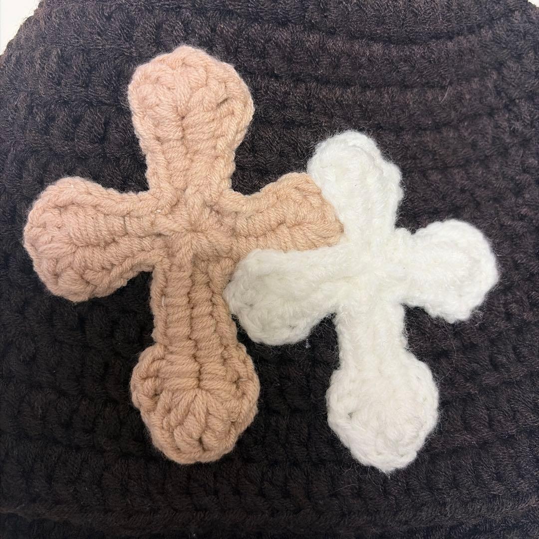 Y.A.R.N. クロスモチーフ ニットビーニー