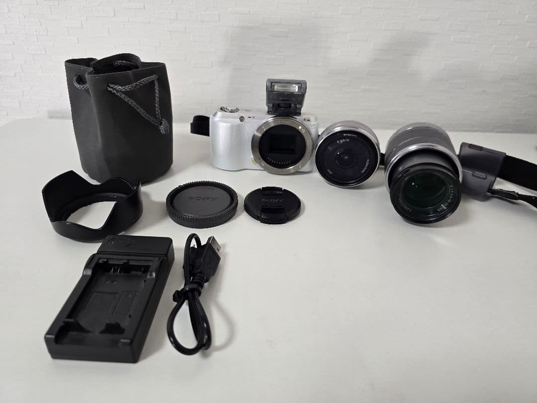 ☆SONYデジタル一眼カメラ α NEX-C3☆中古