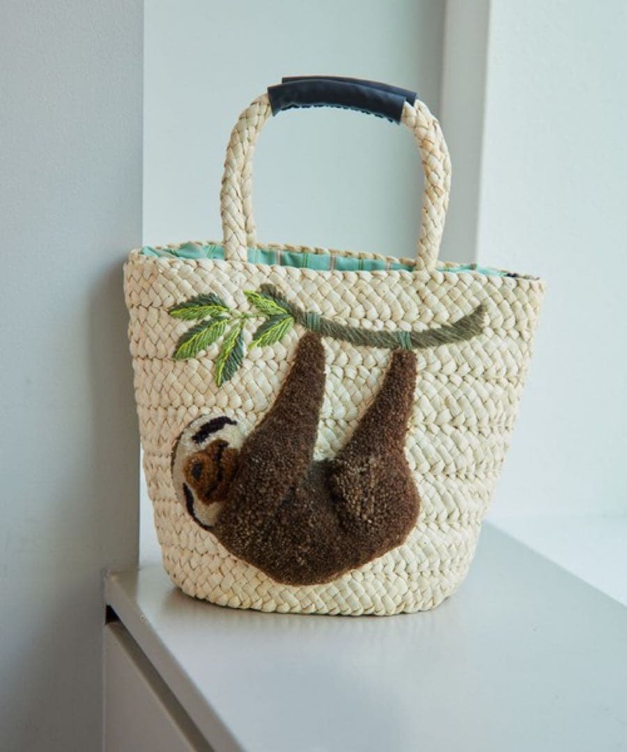 【ほのまま様】イアパピヨネ ナマケモノ カゴバッグ 美品