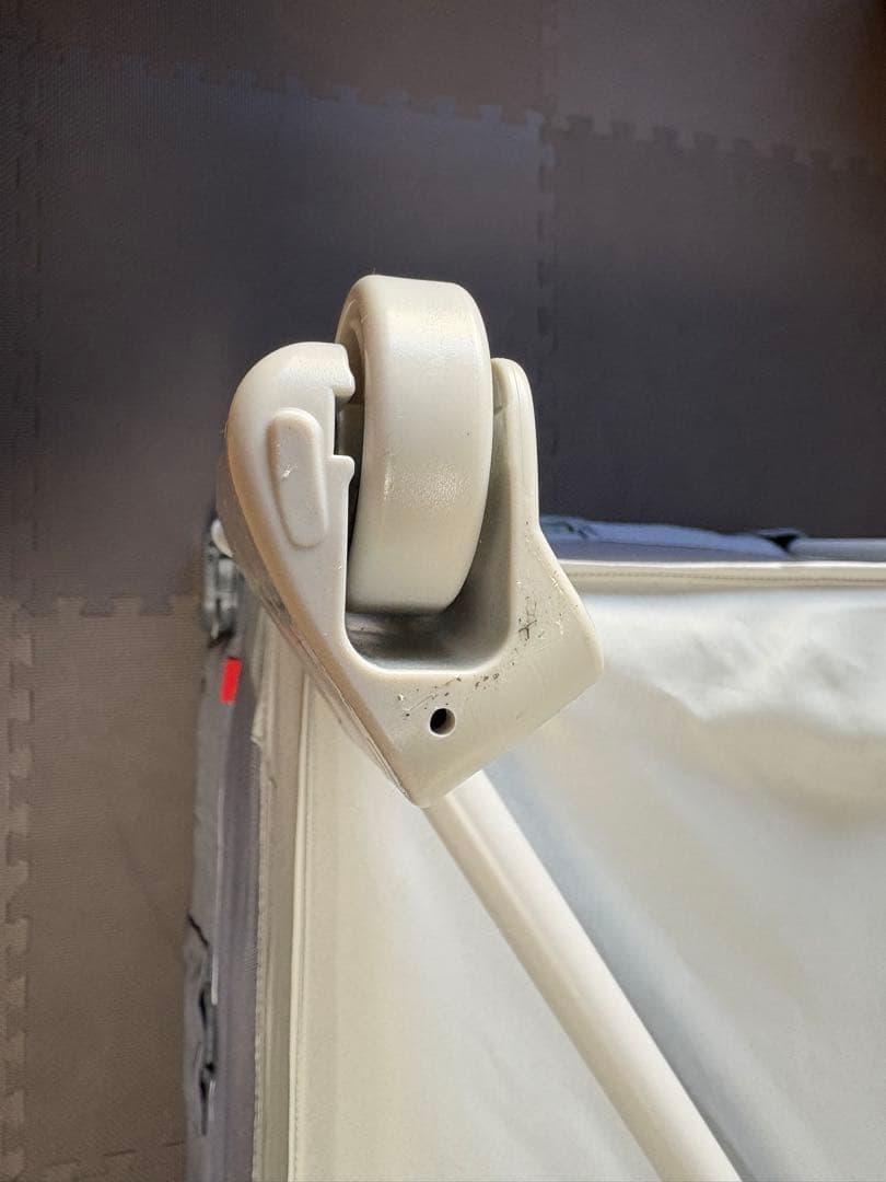 アップリカ　ベビーベッド ココネルエアー AB