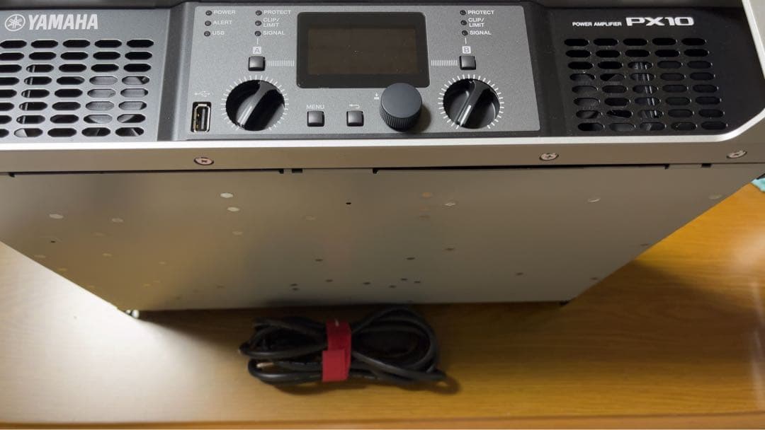 YAMAHA パワーアンプ PX10