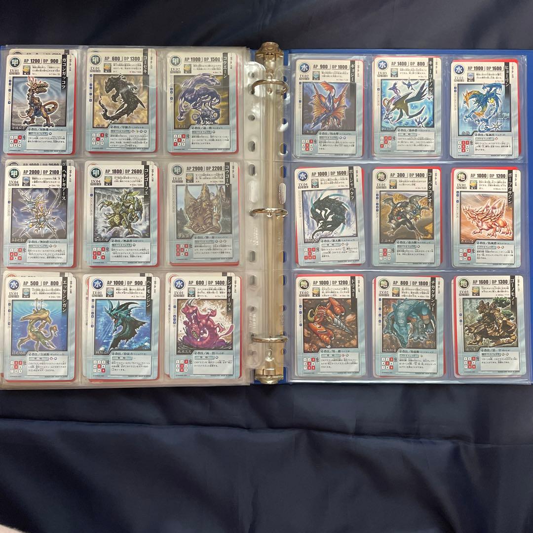 旧ドラゴンドライブカード243枚　まとめ売り　モンコレバインダー