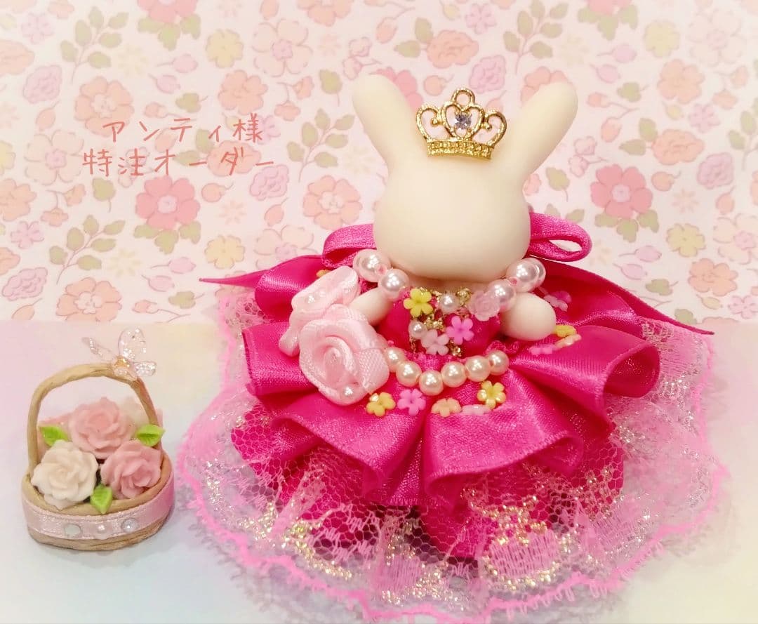 【アンティ】ドール　赤ちゃん　ドレス　服　スイーツ　薔薇
