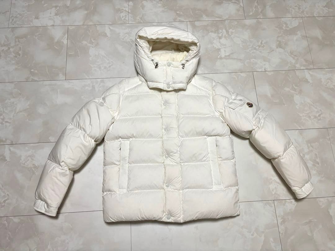 ジャケット・アウター MONCLER VEZERE