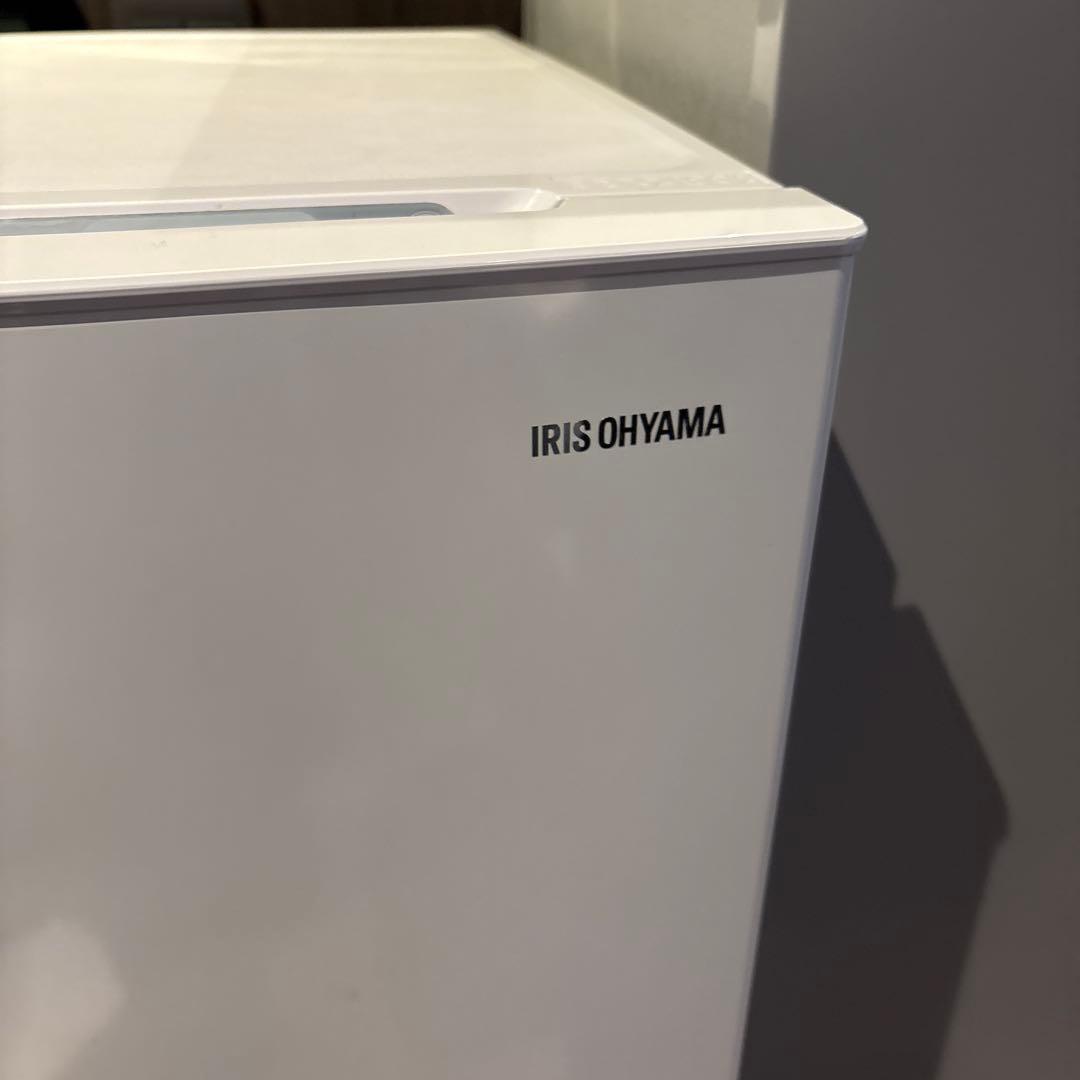 アイリスオーヤマ　冷凍庫　2022年製