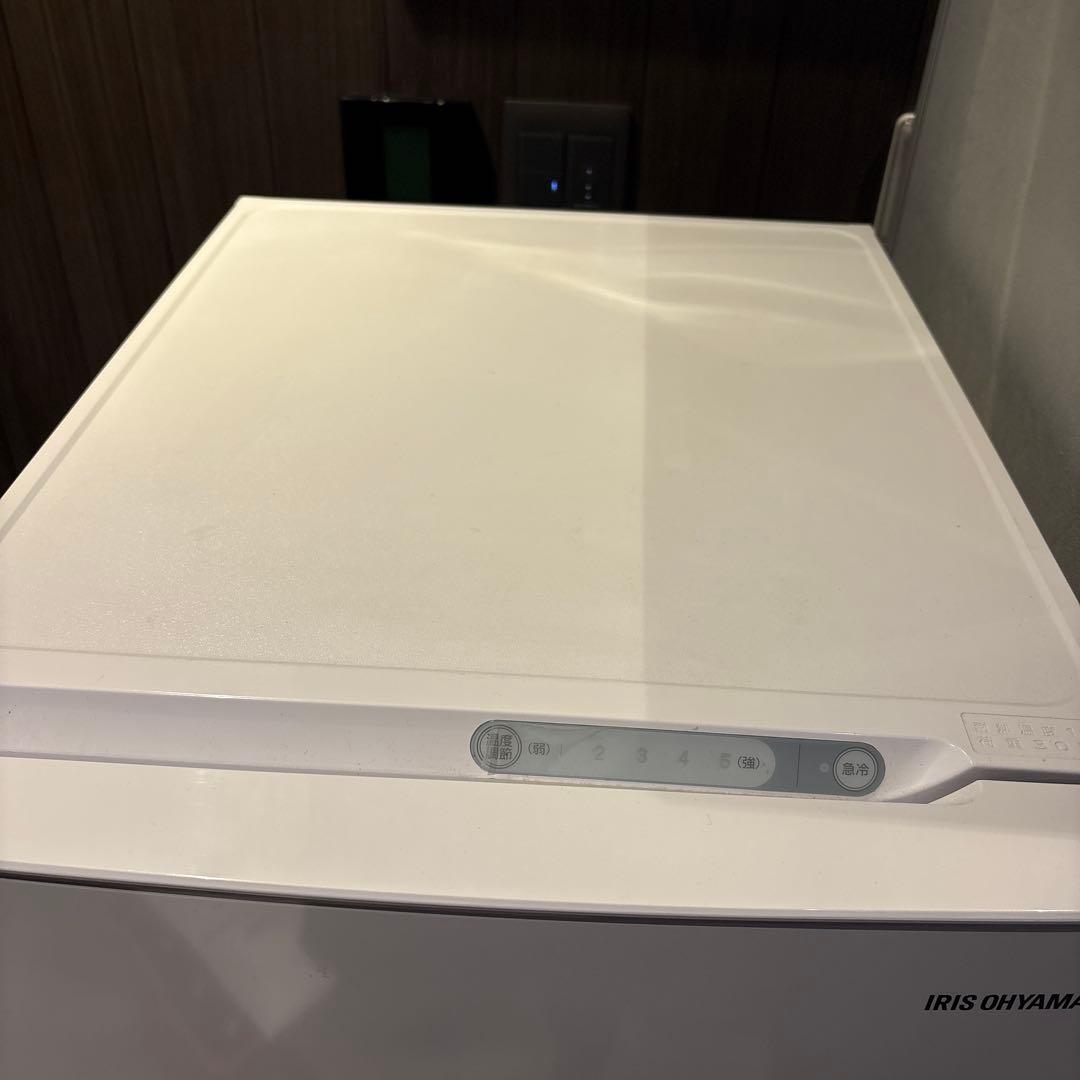 アイリスオーヤマ　冷凍庫　2022年製