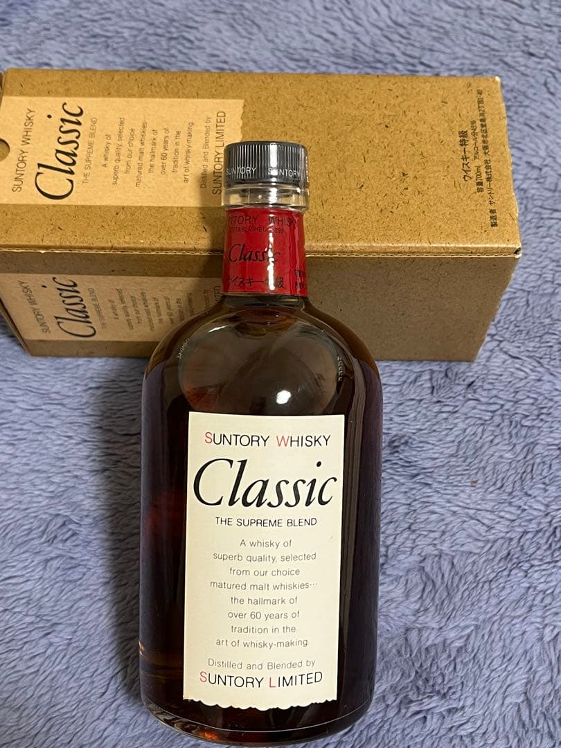 サントリー ウイスキー クラシック 特級700ml