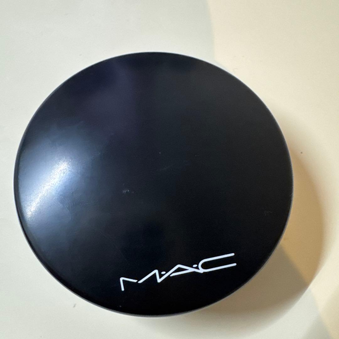 Mac ミネラライズスキンフィニッシュ／ナチュラル　ライト