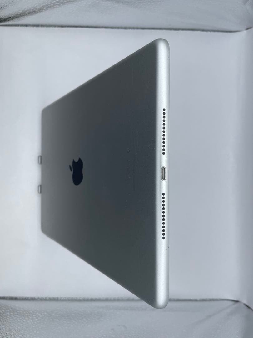 iPad 7世代 32GB バッテリー87%