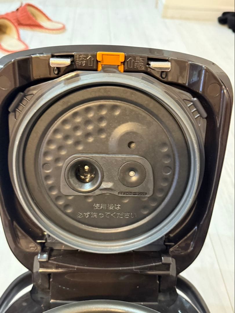 象印 NP-ZW10 圧力炊飯器 黒色