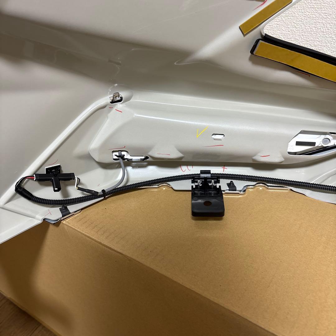 最終価格２５日撤収予定 RAV4 モデリスタフロントスポイラー ホワイトパール