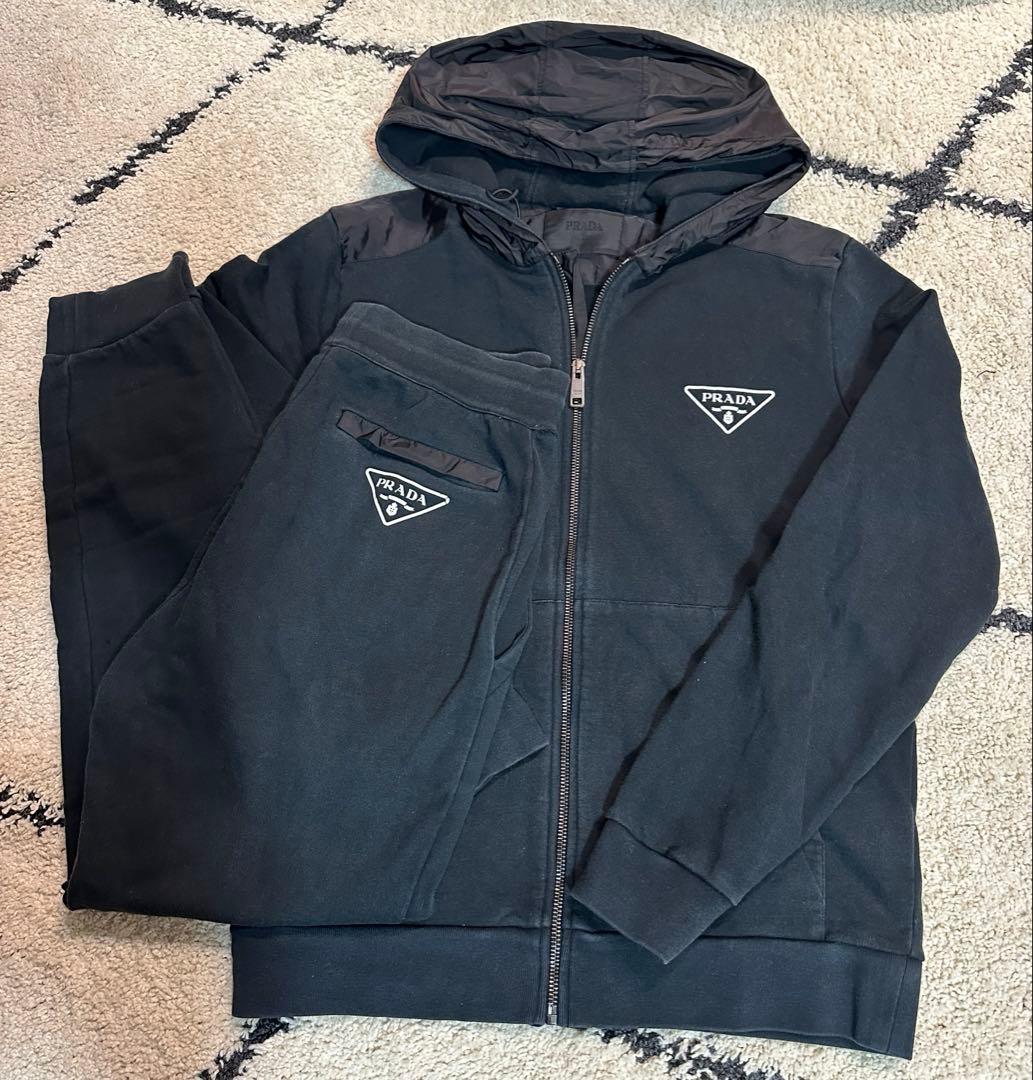 PRADA メンズ セットアップ