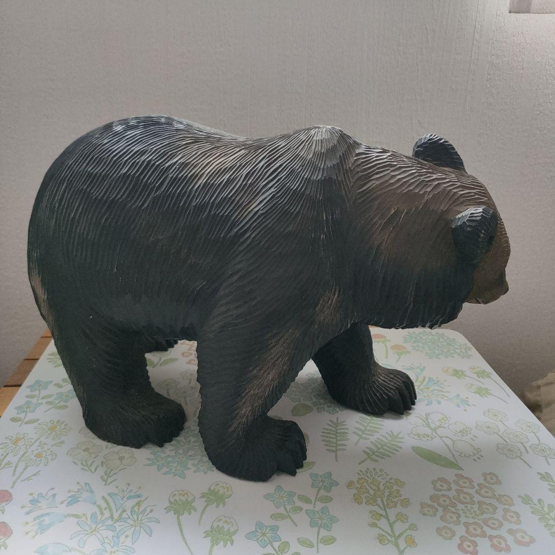 木製クマの彫刻 約30センチ伝統工芸品