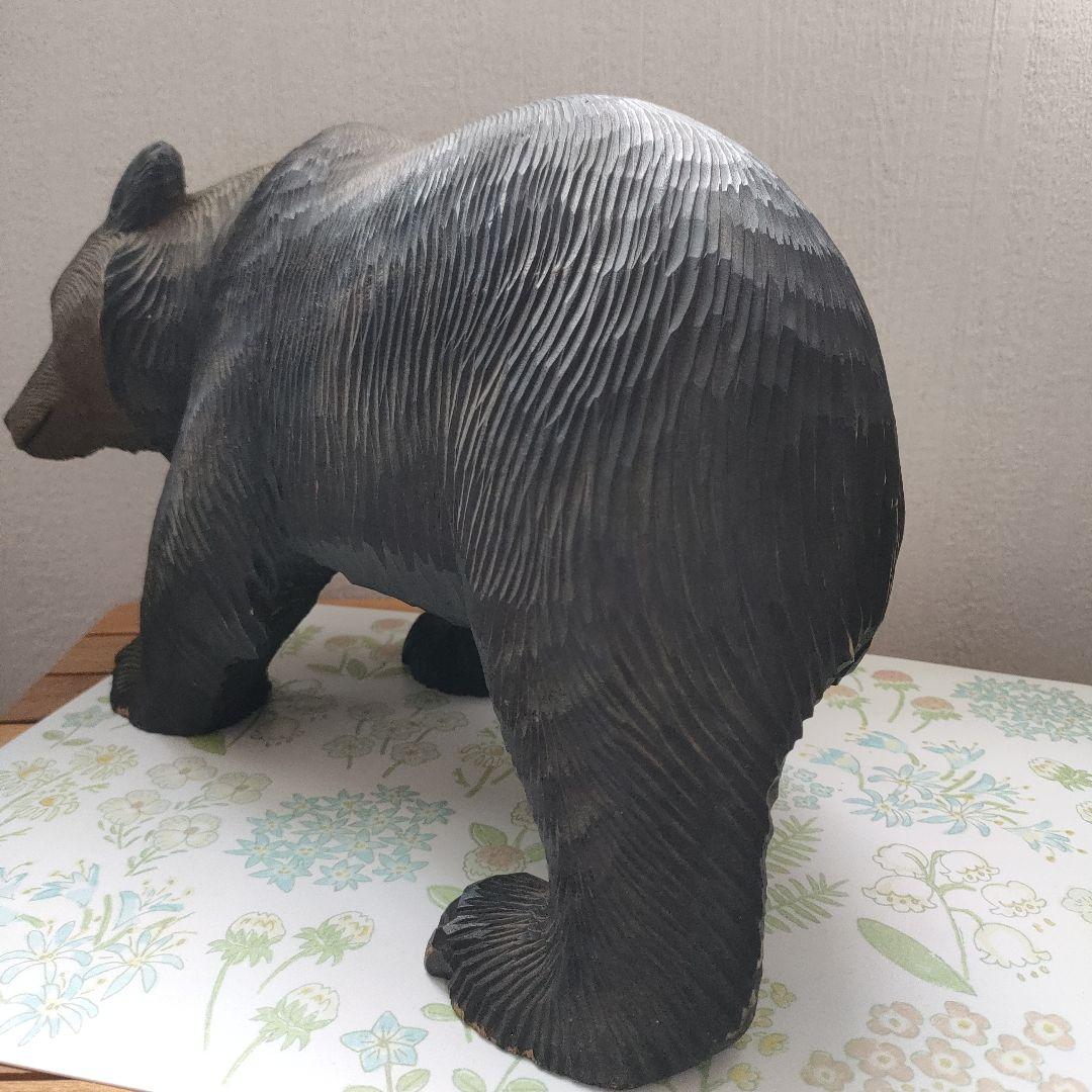 木製クマの彫刻 約30センチ伝統工芸品