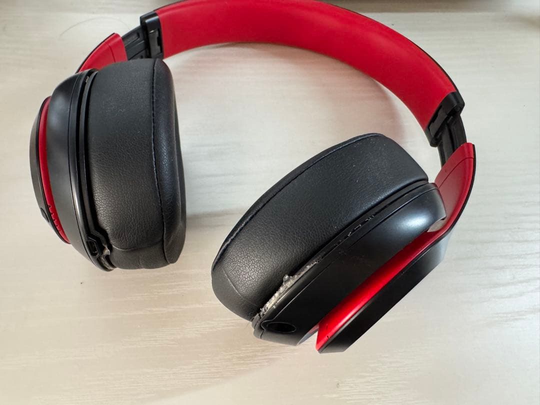 Beats Studio3 Wireless ブラック/レッド