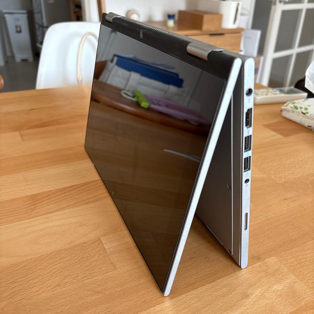 Dell タッチスクリーンノートパソコン