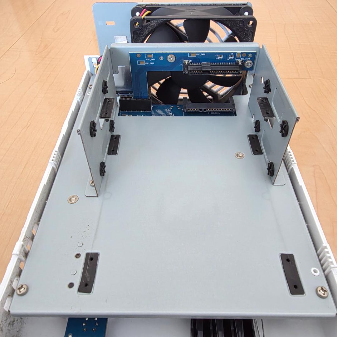 中古 Synology NAS DS220j