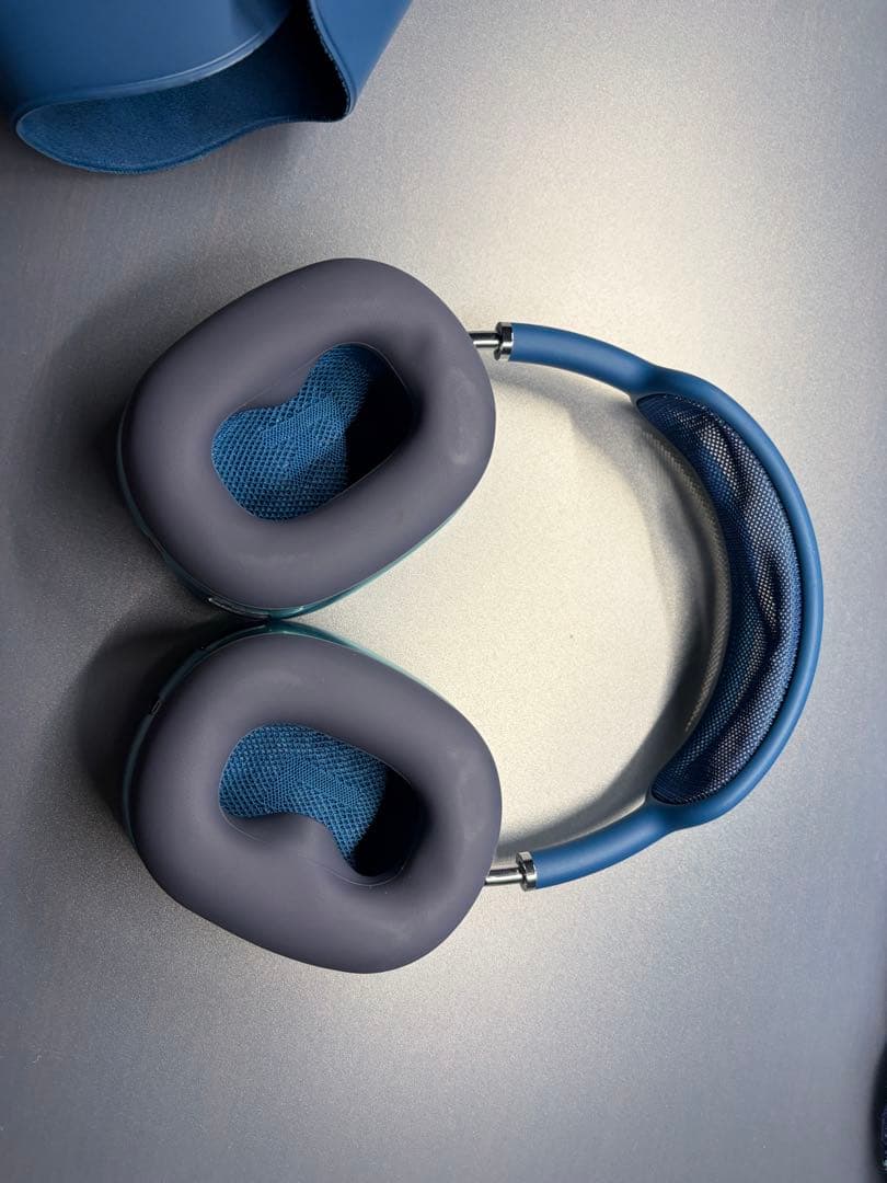 Air pods max ブルー Lightningケーブル