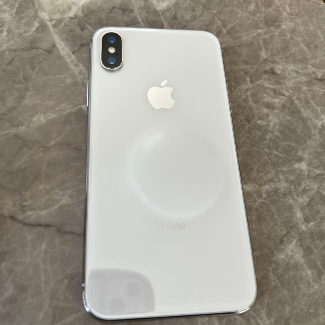 【美品】Apple iPhone X シルバー 本体