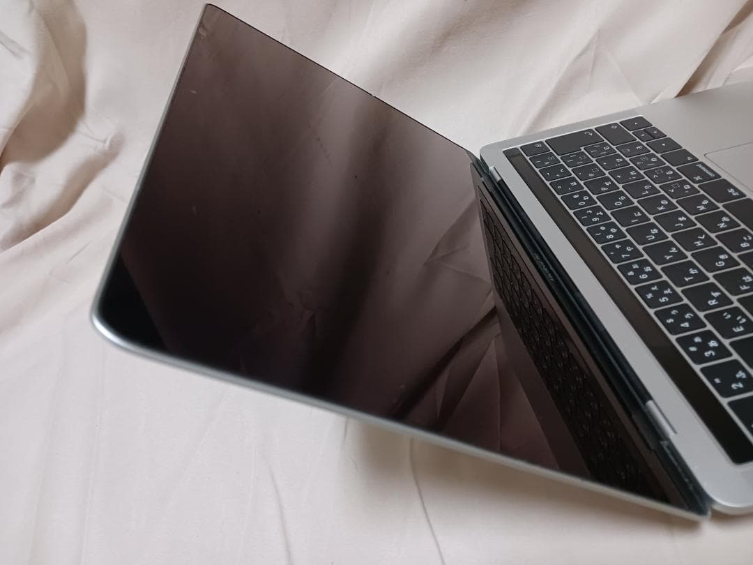 MacBook Pro (13インチ, 2017, T3 x 4) 　A1706