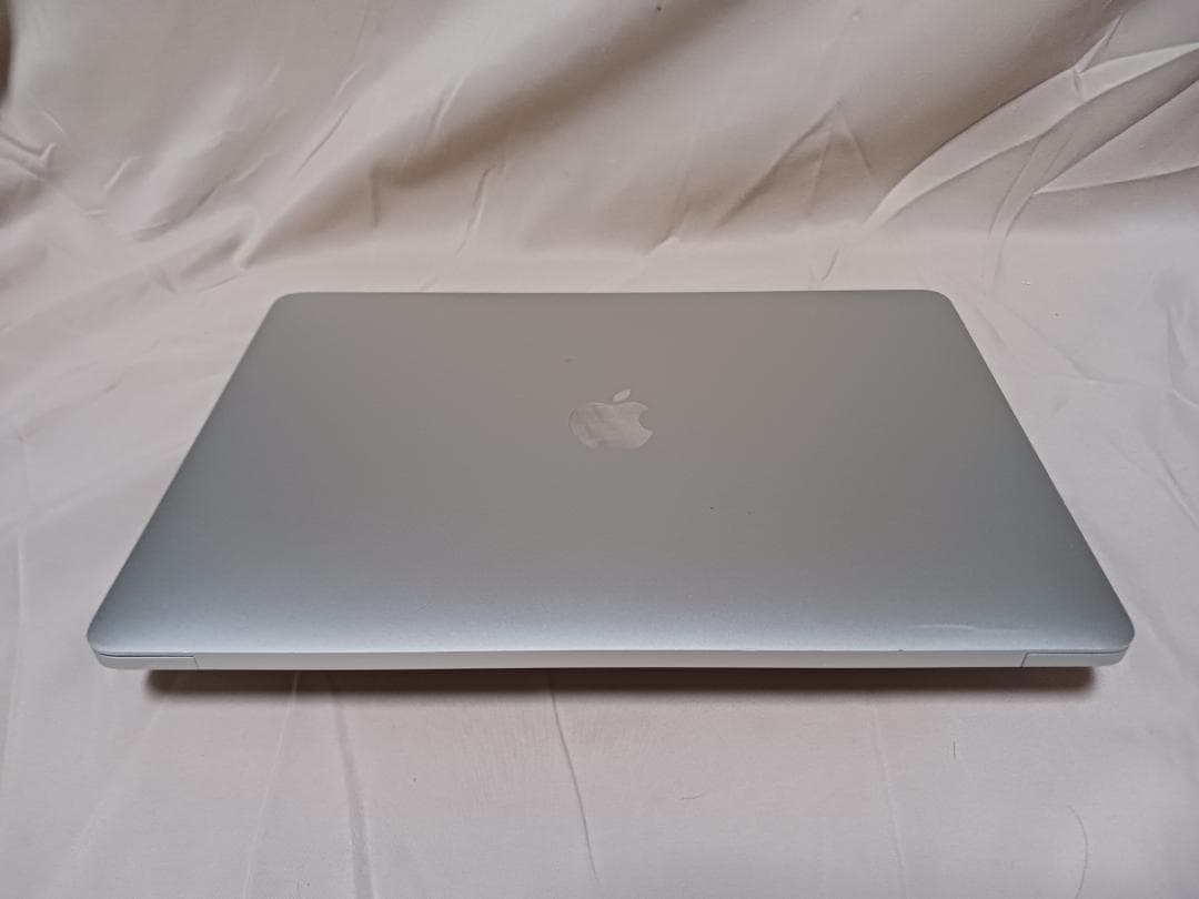 MacBook Pro (13インチ, 2017, T3 x 4) 　A1706