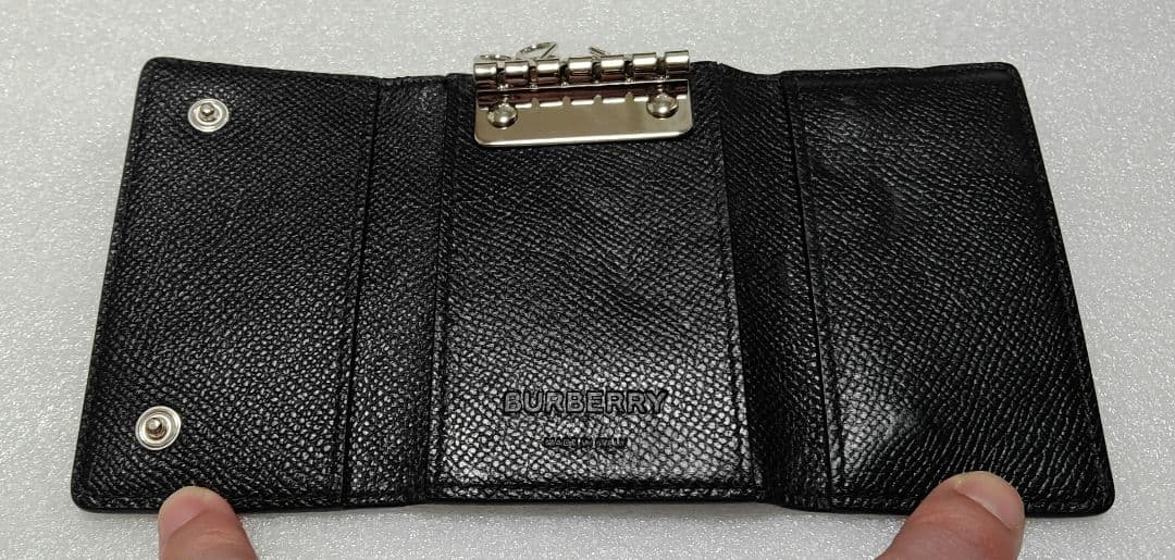 Kです様　バーバリー キーケース TBロゴ サフィアーノレザー 6連 ブラック
