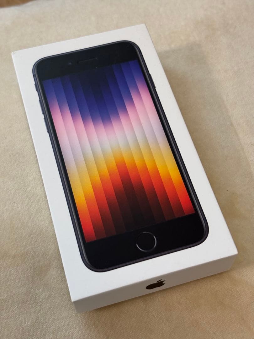 Apple iPhone se（第三世代）64GB 本体