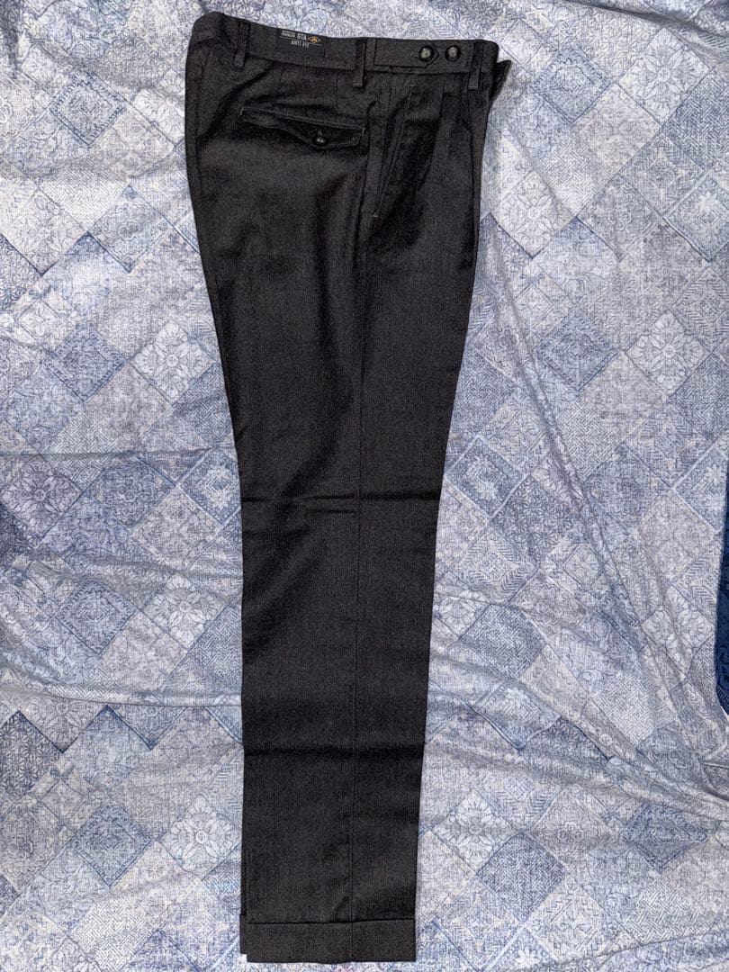 【極美品】GTA ジーティーアー スラックス 44 イタリア