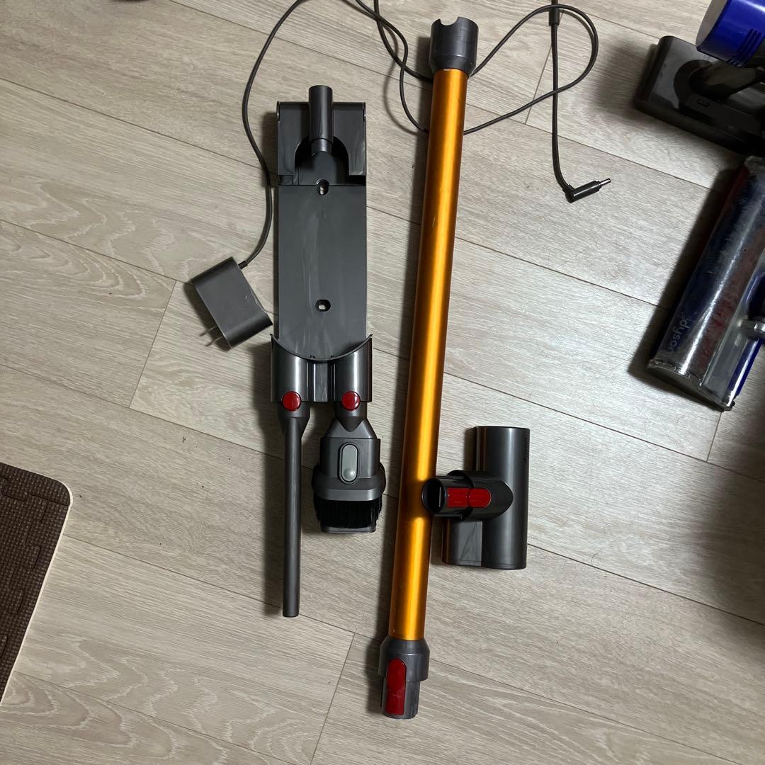 Dyson V8 fluffyスティッククリーナー 本体