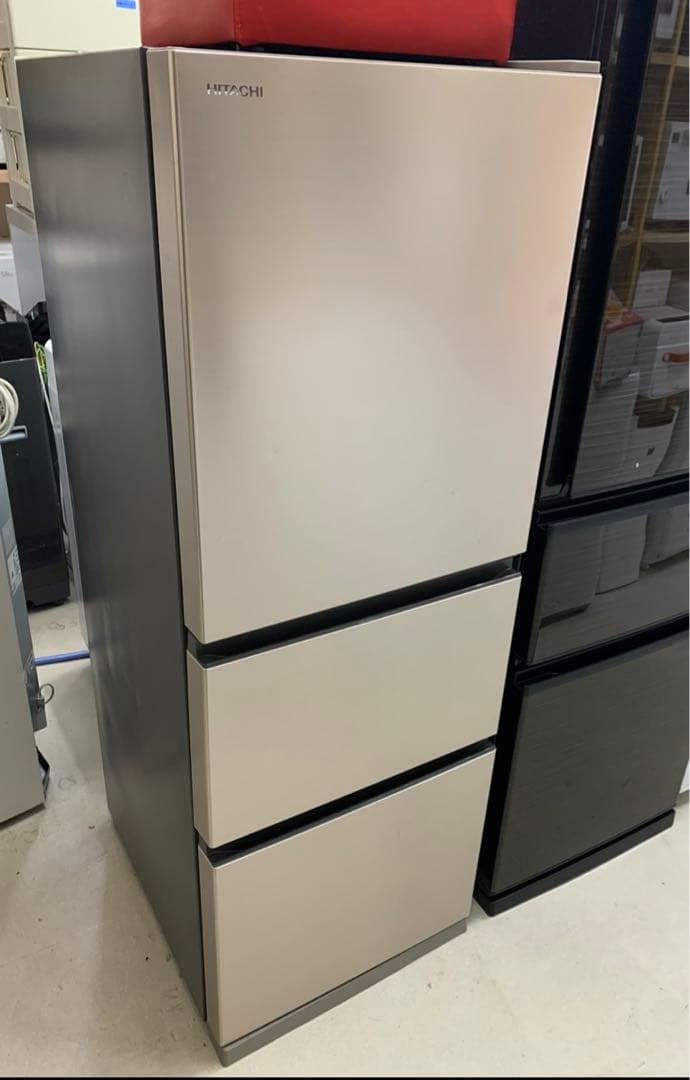 HITACHI 265L 冷蔵庫 2022年製 送料無料　小さい凹みあり