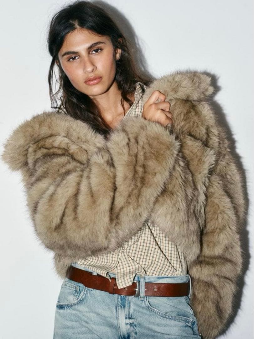 ショートフェイクファーコート　ZARA