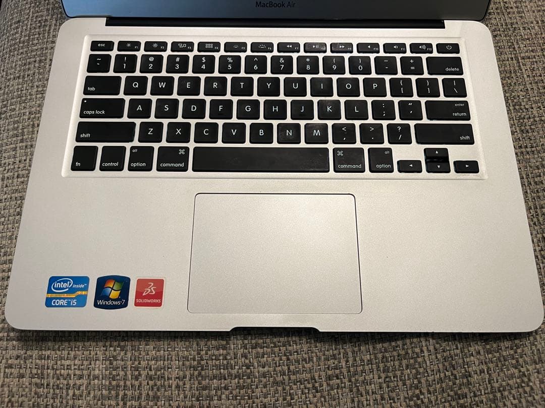 【オマケあり】MacBook Air i5 8GB 13インチA1466