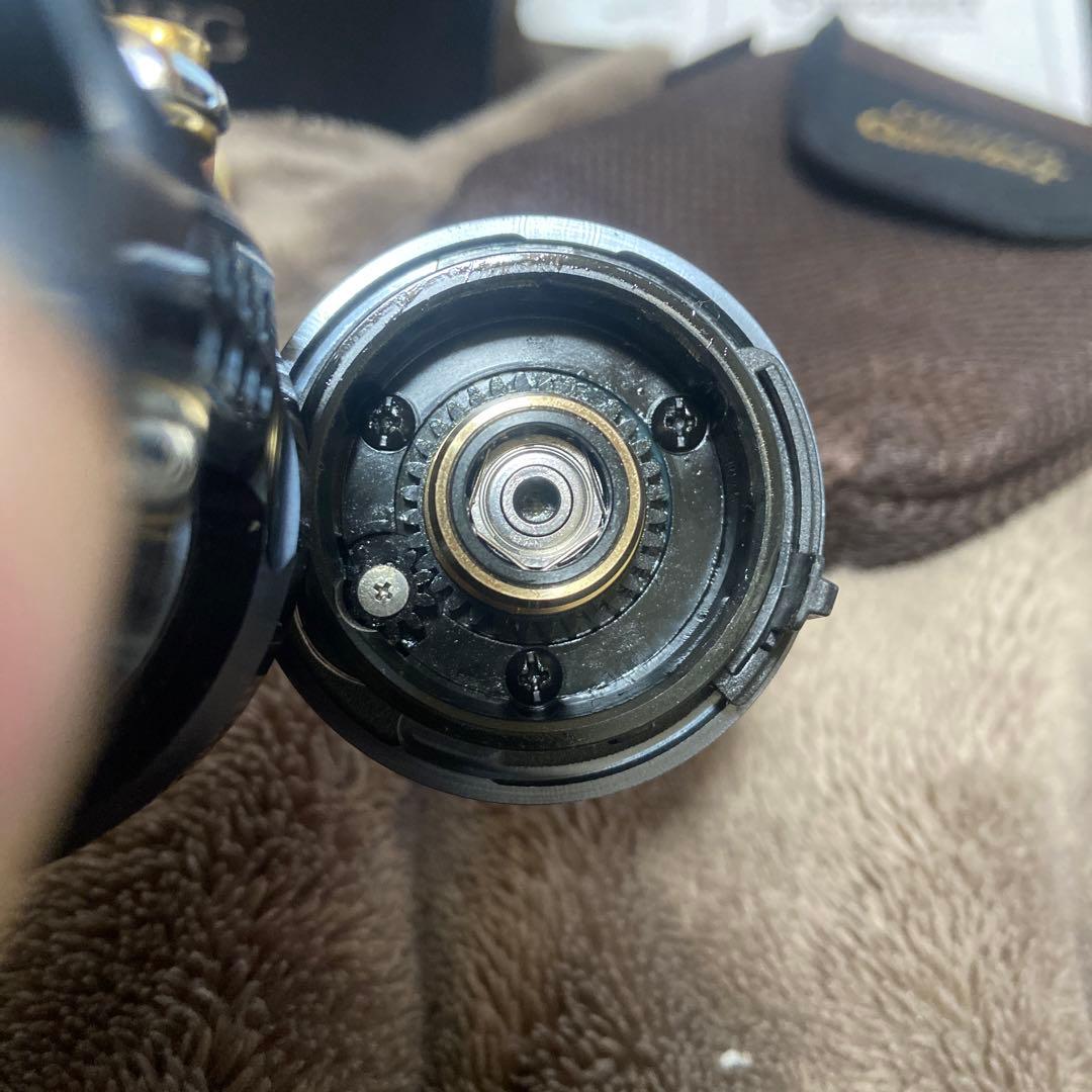 【美品、最終価格】シマノ 24カルカッタコンクエストSE 31HG(左巻き)