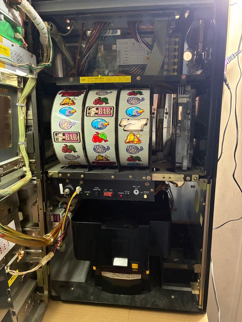 a*l様 パチスロ　スロット　主役は銭形　ジャンク　4号機　実機