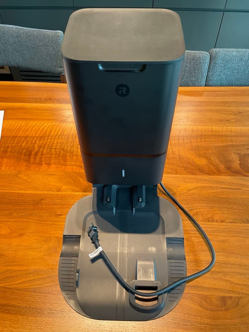 【ジャンク品】ロボット掃除機本体　ドック　ルンバ i7