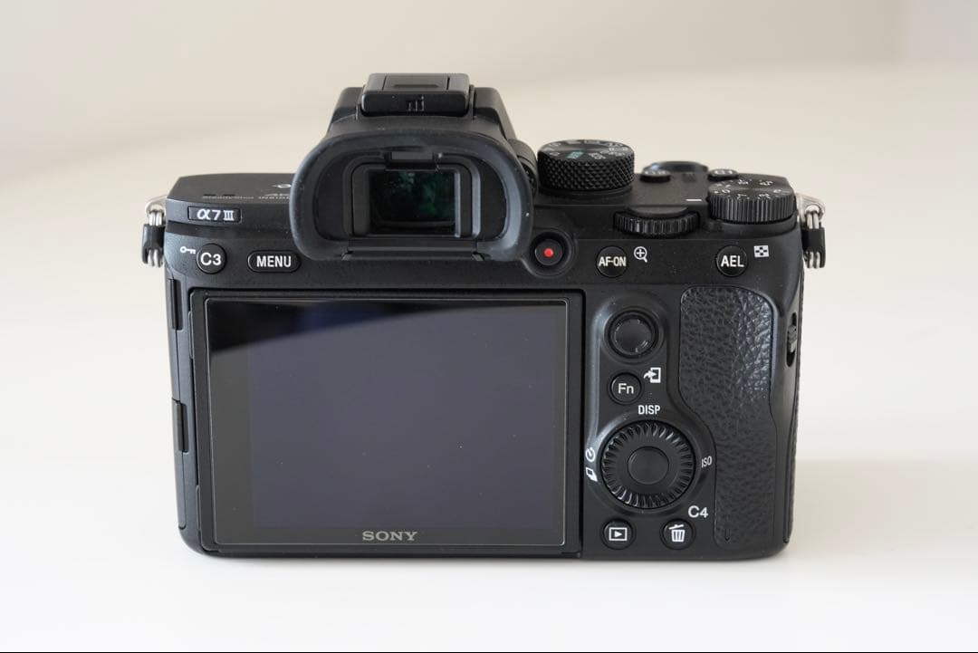 Sony α7 III ILCE-7M3ミラーレス一眼 ボディ 本体