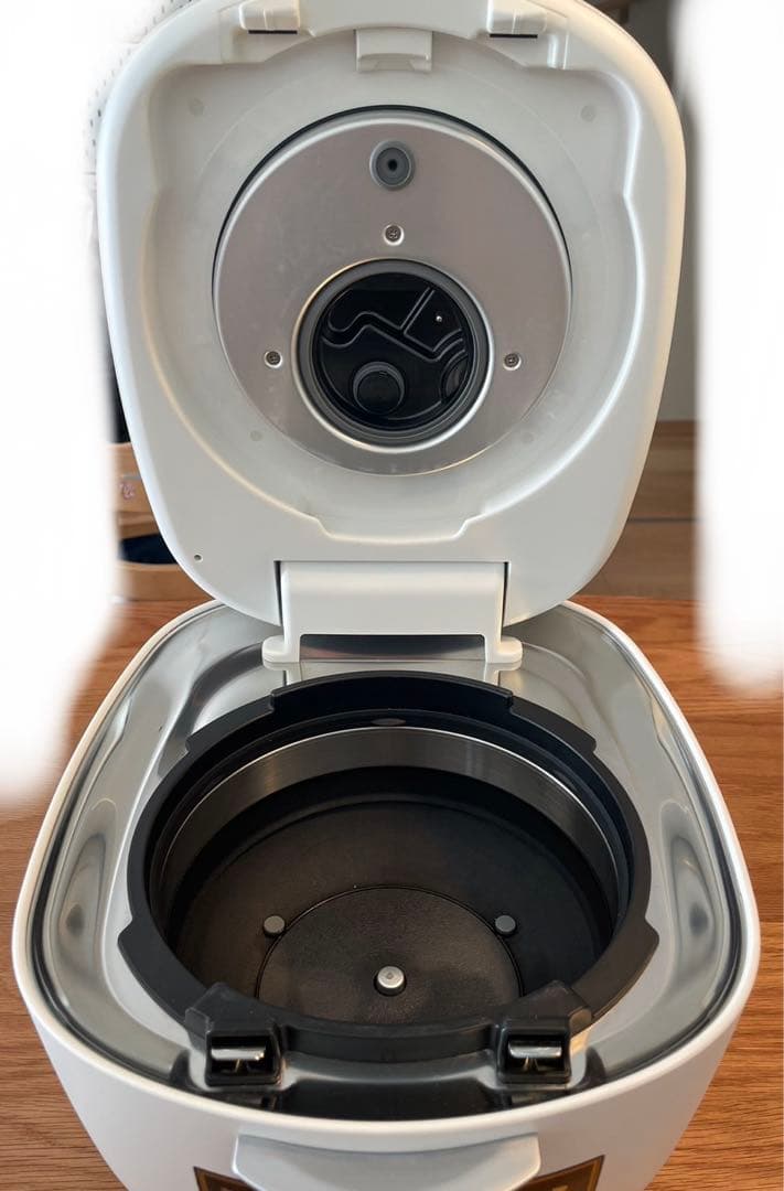 タイガー　JRX-G060-WG 2024年製　圧力IH炊飯器(3.5合炊き)