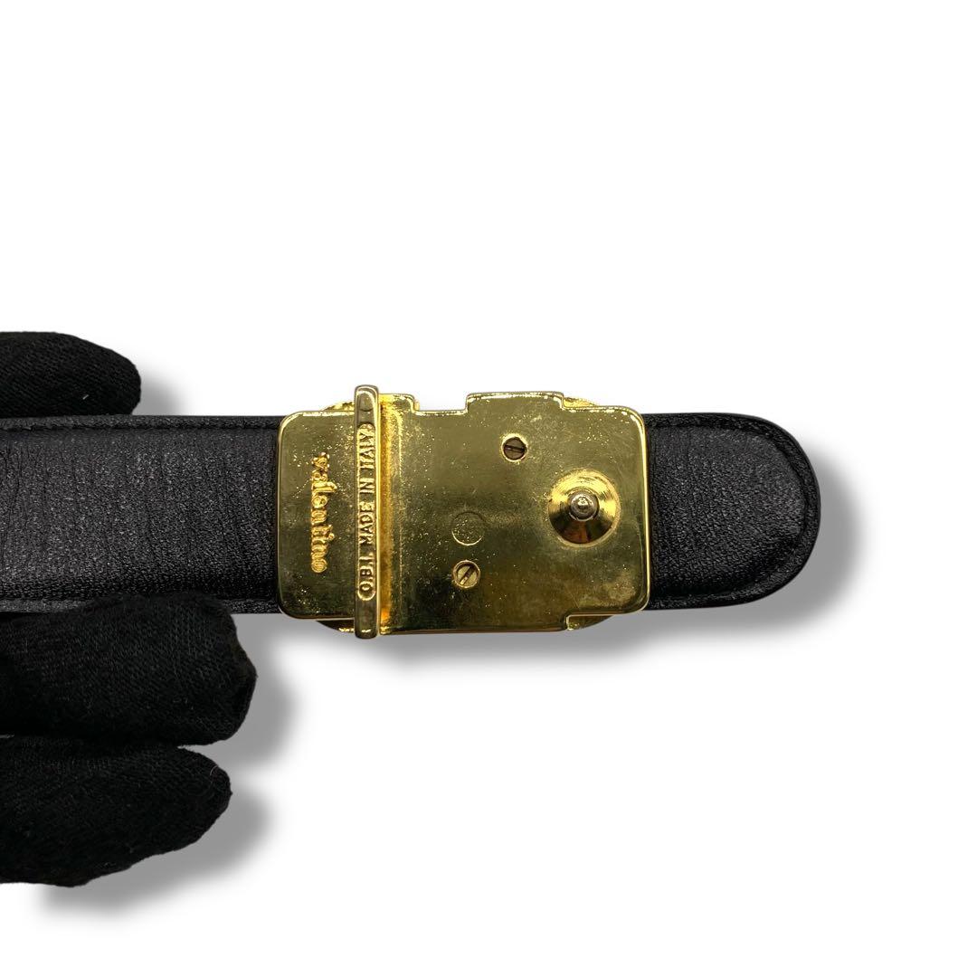 VALENTINO V字バックル 黒レザーベルト