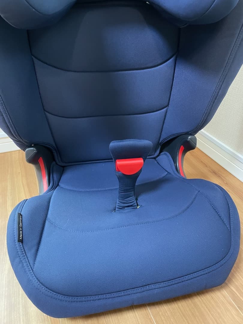 Britax Römer ISOFIX ジュニアシート シートプロテクター付き