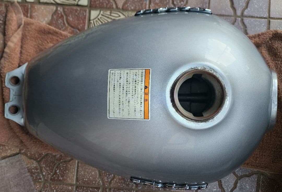 ボルティー250タンク シルバー