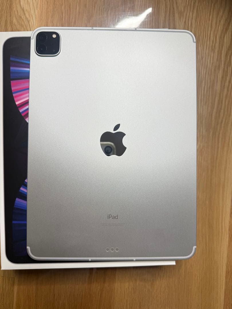 【美品】iPad Pro M1 11インチ256GB セルラー US配列 セット