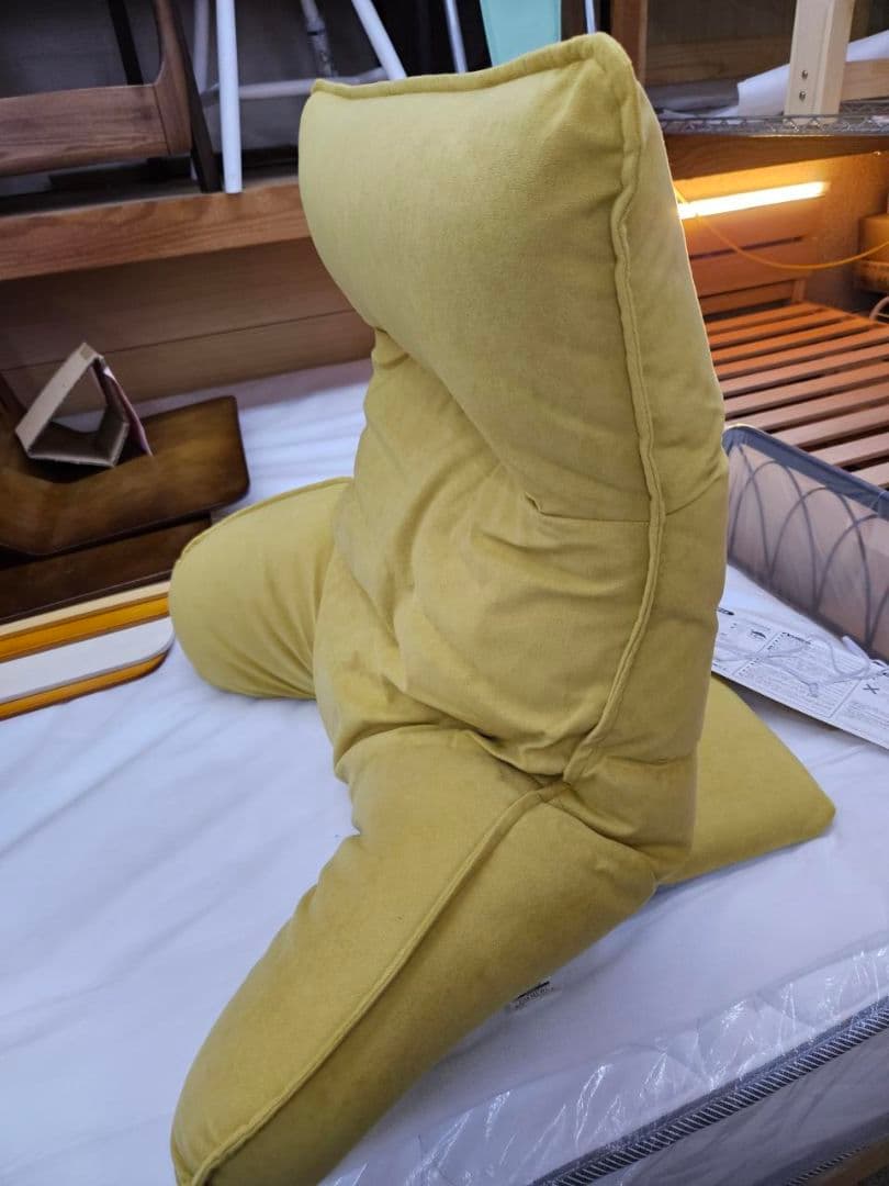 いつでも背もたれ　肘付き　クッション　YE色